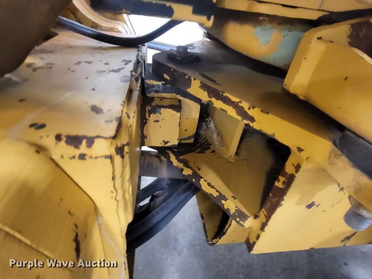 image for item ME9679 1995 Vermeer LM-42  cable plow