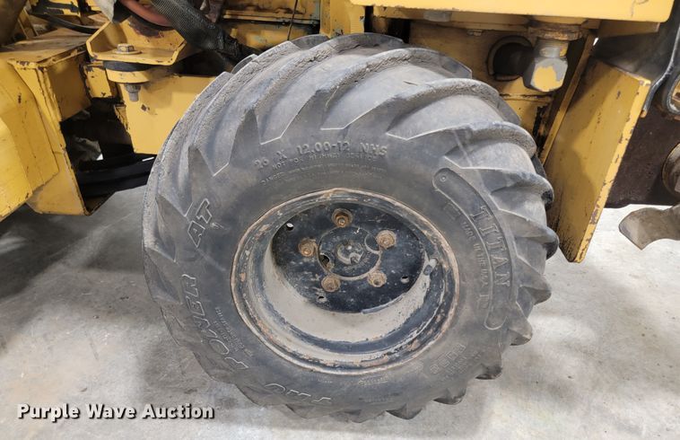 image for item ME9679 1995 Vermeer LM-42  cable plow