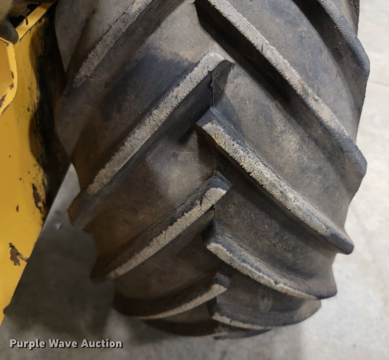 image for item ME9679 1995 Vermeer LM-42  cable plow