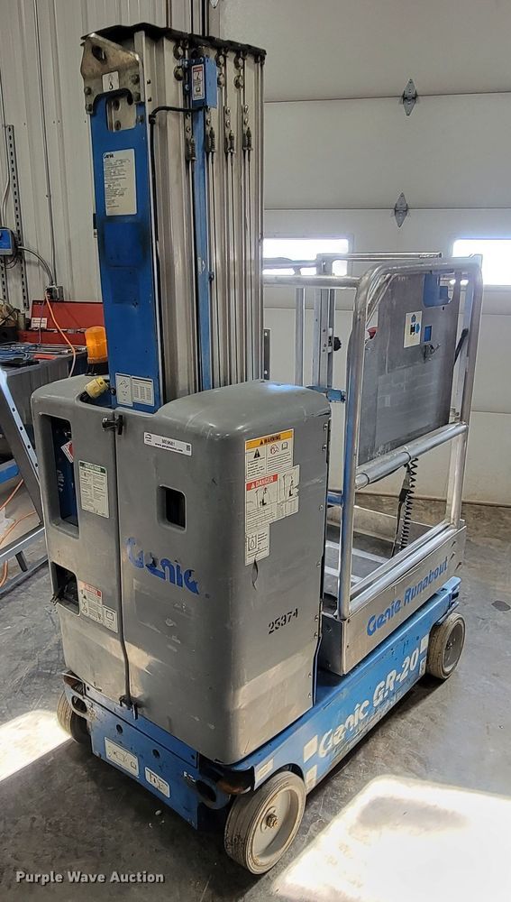image for item ME9681 2013 Genie GR20  vertical lift