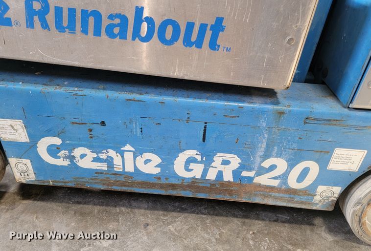 image for item ME9681 2013 Genie GR20  vertical lift
