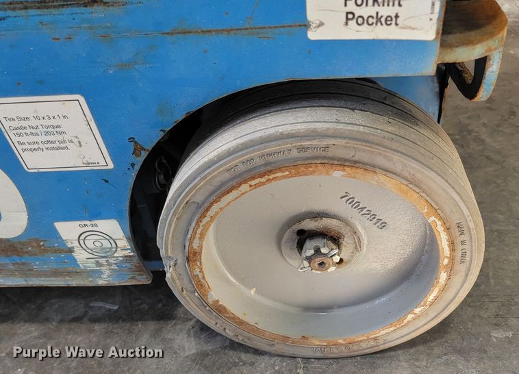 image for item ME9681 2013 Genie GR20  vertical lift