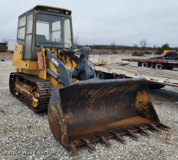 image for item MH9748 John Deere 605C  track loader