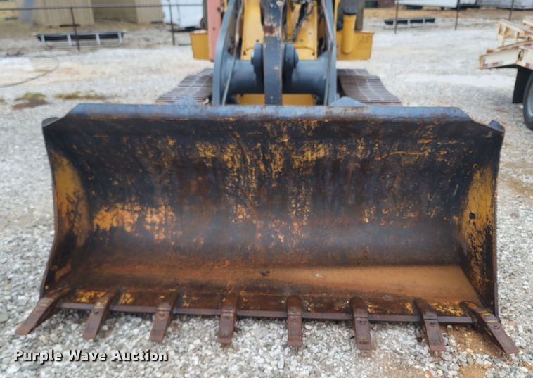 image for item MH9748 John Deere 605C  track loader