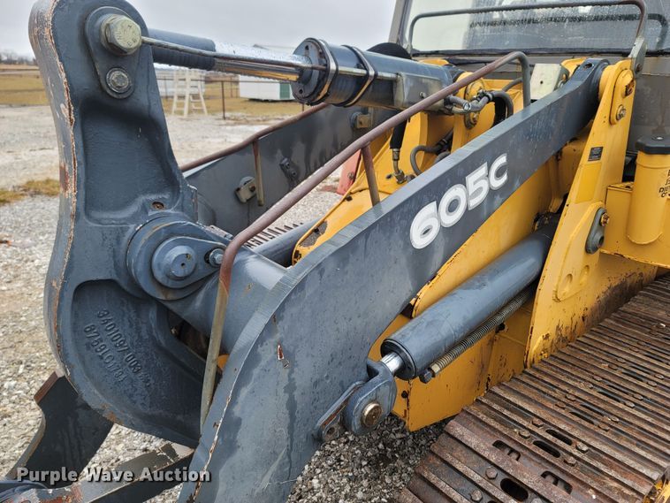 image for item MH9748 John Deere 605C  track loader