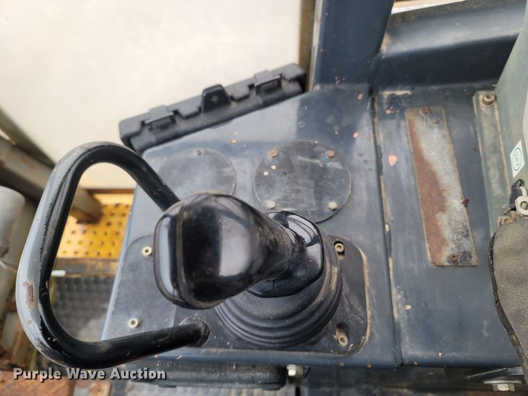 image for item MH9748 John Deere 605C  track loader