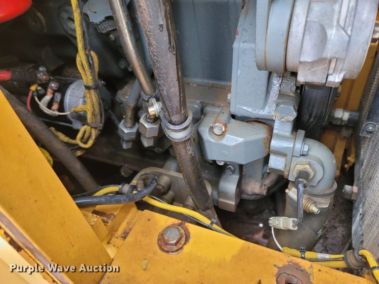 image for item MH9748 John Deere 605C  track loader