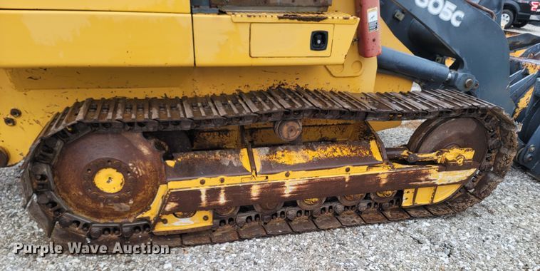 image for item MH9748 John Deere 605C  track loader