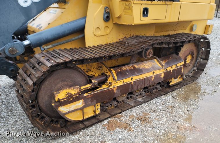 image for item MH9748 John Deere 605C  track loader