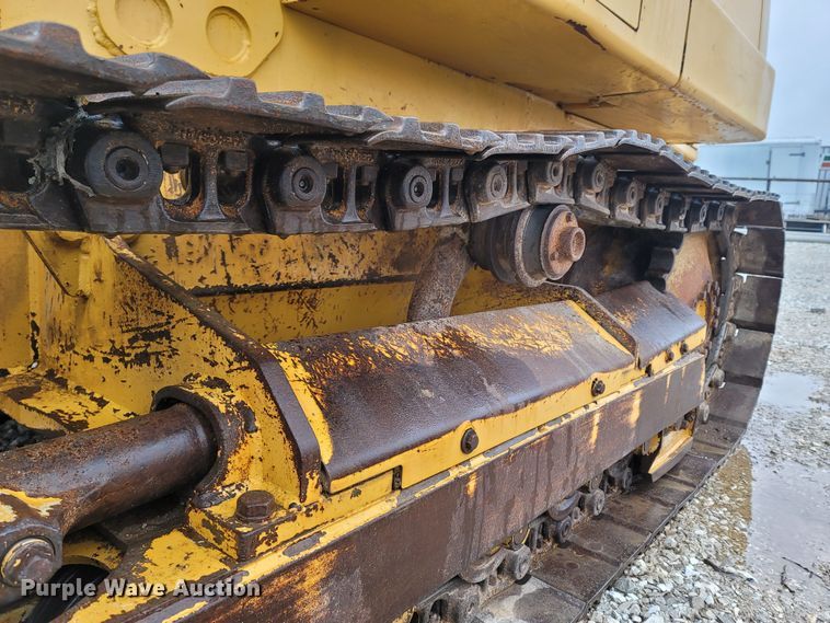 image for item MH9748 John Deere 605C  track loader