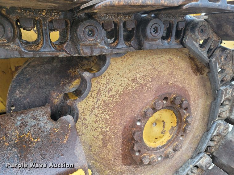 image for item MH9748 John Deere 605C  track loader