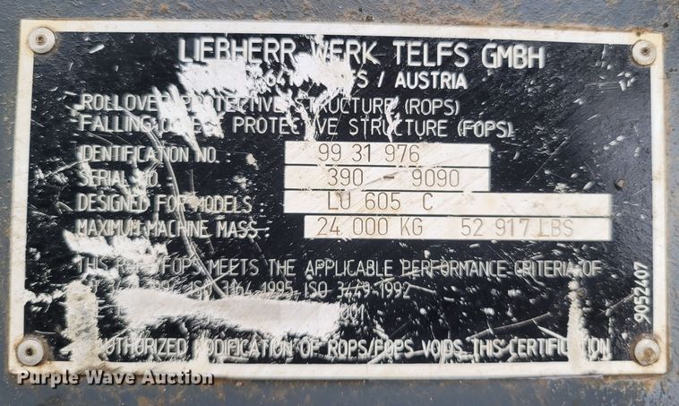 image for item MH9748 John Deere 605C  track loader