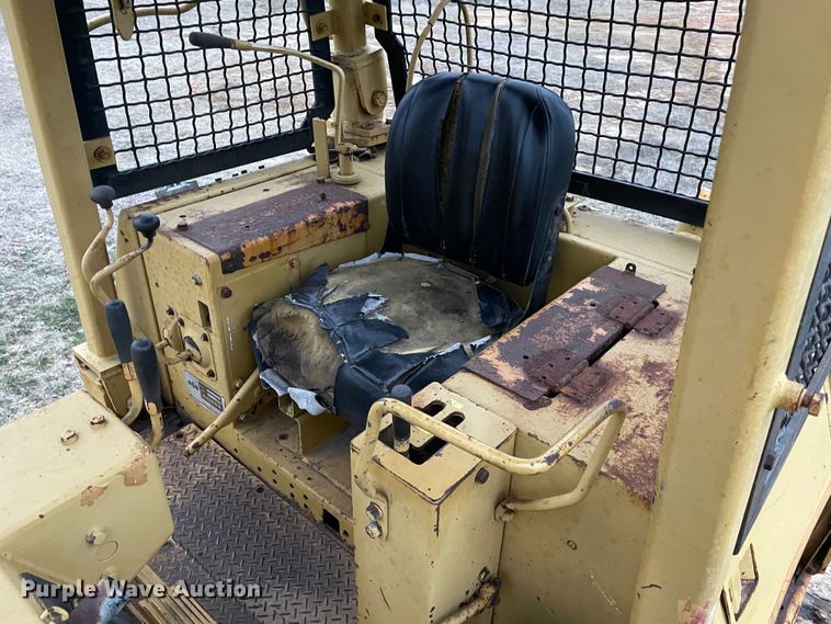 image for item MI9778 Komatsu D41A-3  dozer