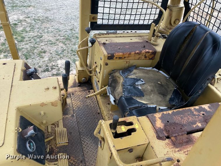 image for item MI9778 Komatsu D41A-3  dozer