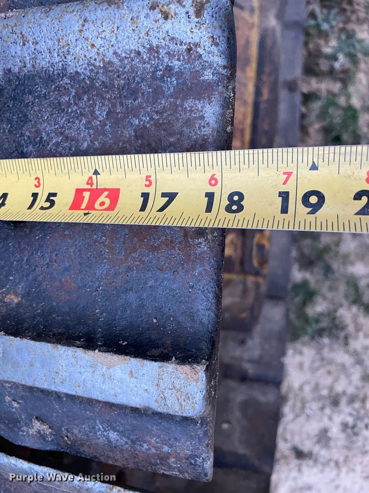 image for item MI9778 Komatsu D41A-3  dozer