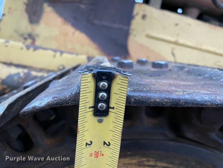 image for item MI9778 Komatsu D41A-3  dozer