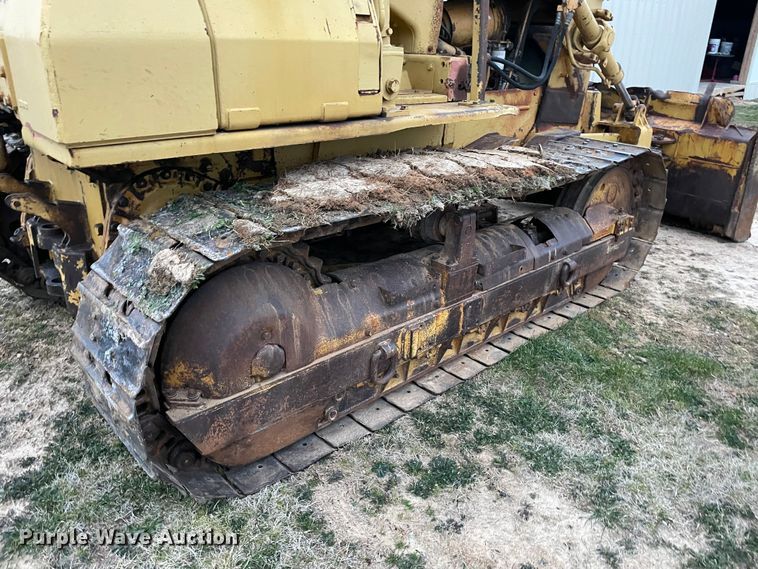 image for item MI9778 Komatsu D41A-3  dozer