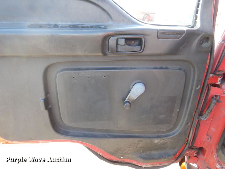 image for item MJ9999 1999 Chevrolet T7500  oil distributor truck