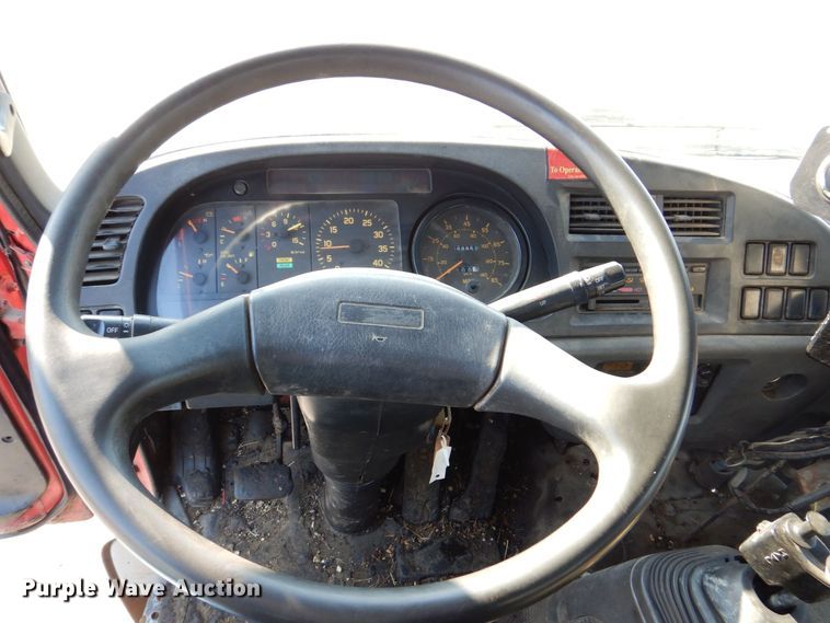 image for item MJ9999 1999 Chevrolet T7500  oil distributor truck