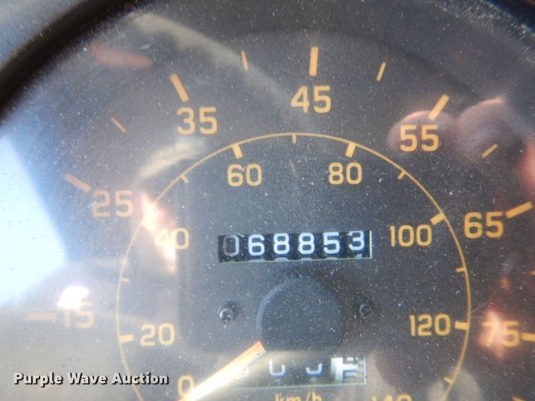 image for item MJ9999 1999 Chevrolet T7500  oil distributor truck