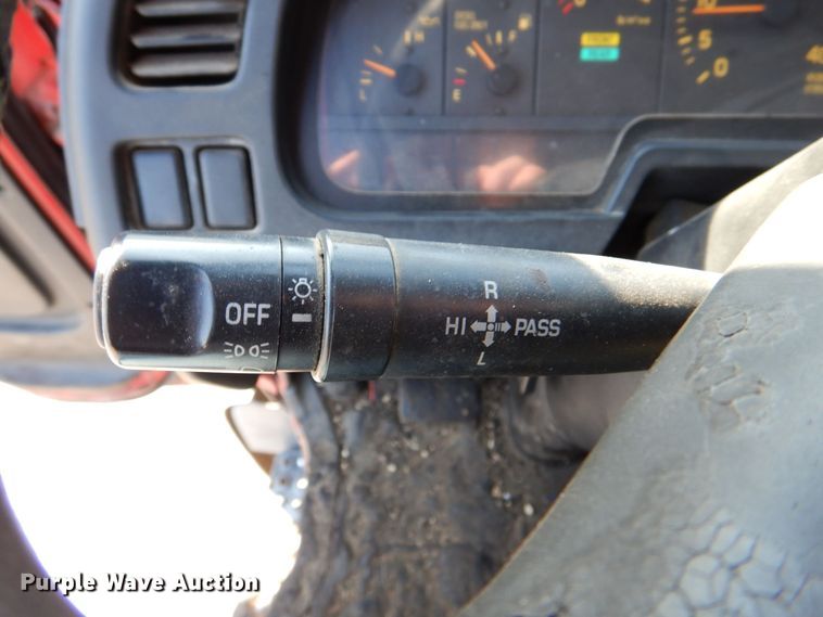 image for item MJ9999 1999 Chevrolet T7500  oil distributor truck