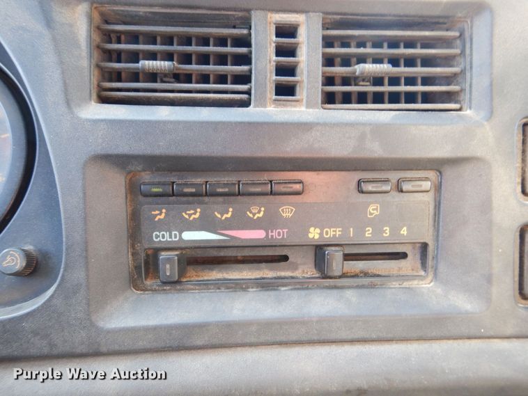 image for item MJ9999 1999 Chevrolet T7500  oil distributor truck