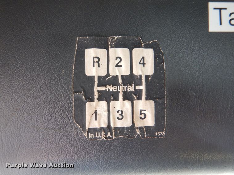 image for item MJ9999 1999 Chevrolet T7500  oil distributor truck