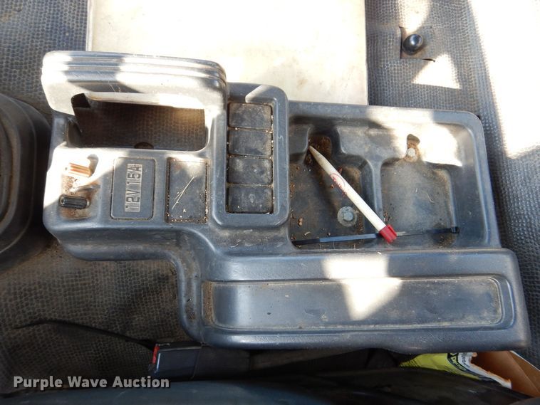 image for item MJ9999 1999 Chevrolet T7500  oil distributor truck