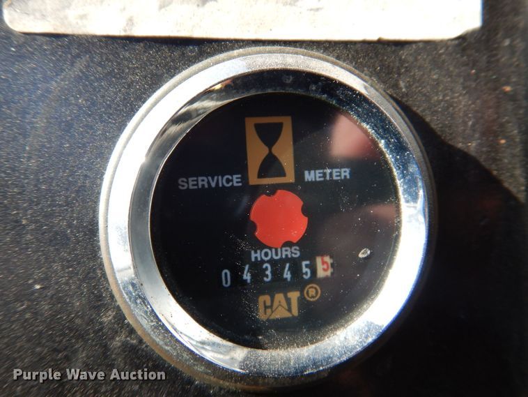 image for item MJ9999 1999 Chevrolet T7500  oil distributor truck