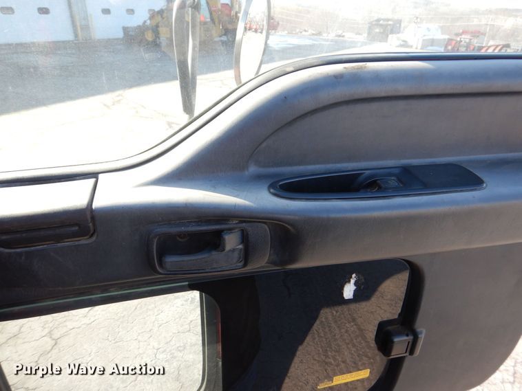 image for item MJ9999 1999 Chevrolet T7500  oil distributor truck