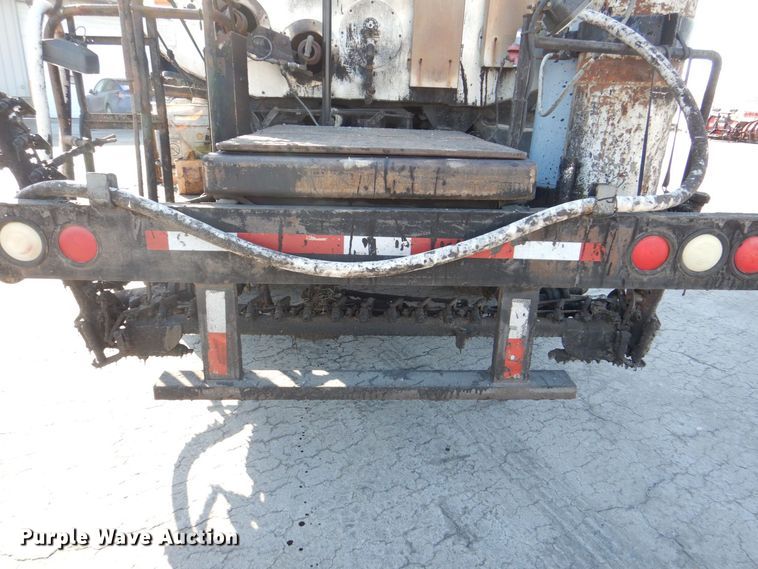 image for item MJ9999 1999 Chevrolet T7500  oil distributor truck