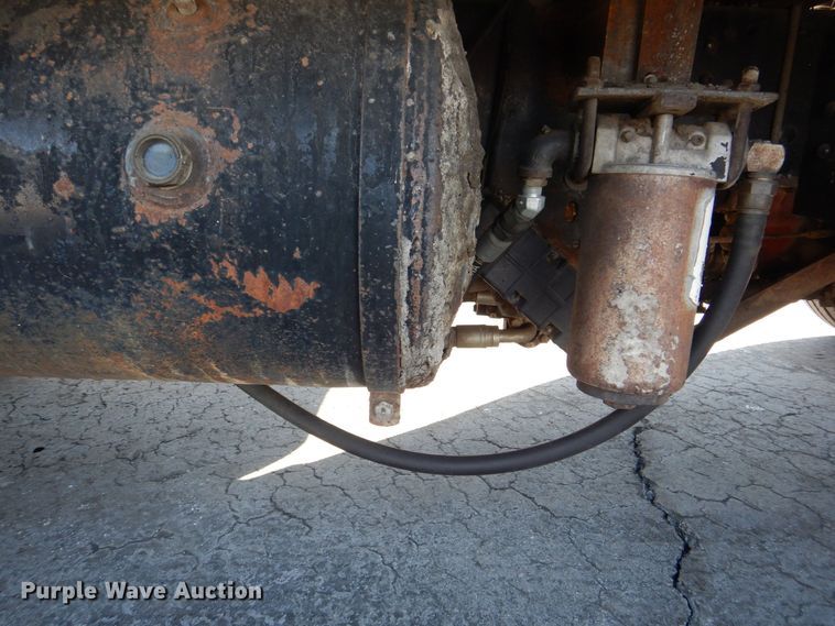 image for item MJ9999 1999 Chevrolet T7500  oil distributor truck