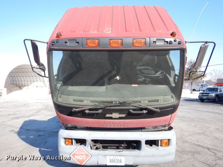 image for item MJ9999 1999 Chevrolet T7500  oil distributor truck