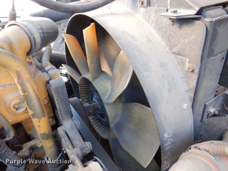 image for item MJ9999 1999 Chevrolet T7500  oil distributor truck