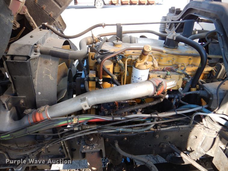 image for item MJ9999 1999 Chevrolet T7500  oil distributor truck