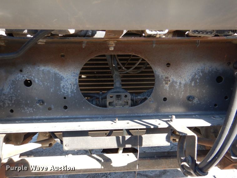 image for item MJ9999 1999 Chevrolet T7500  oil distributor truck