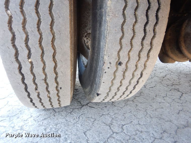 image for item MJ9999 1999 Chevrolet T7500  oil distributor truck