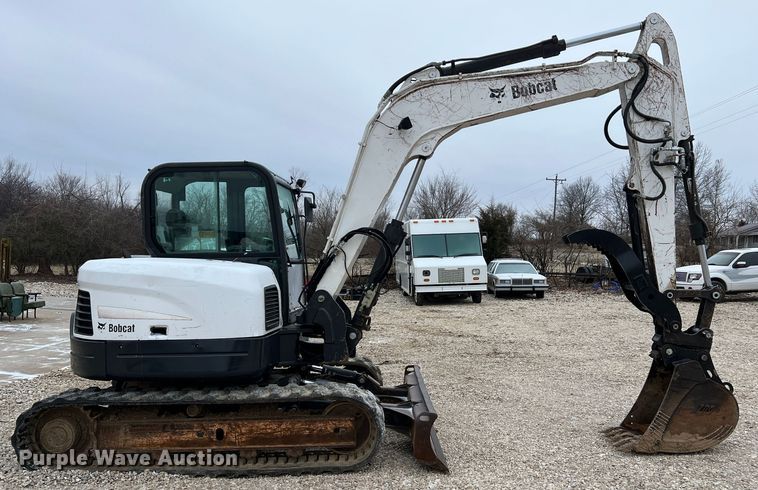 image for item MM9033 2011 Bobcat E80  mini excavator