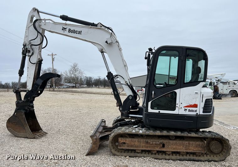 image for item MM9033 2011 Bobcat E80  mini excavator
