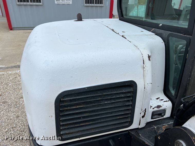 image for item MM9033 2011 Bobcat E80  mini excavator