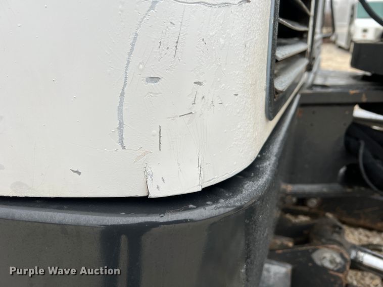 image for item MM9033 2011 Bobcat E80  mini excavator