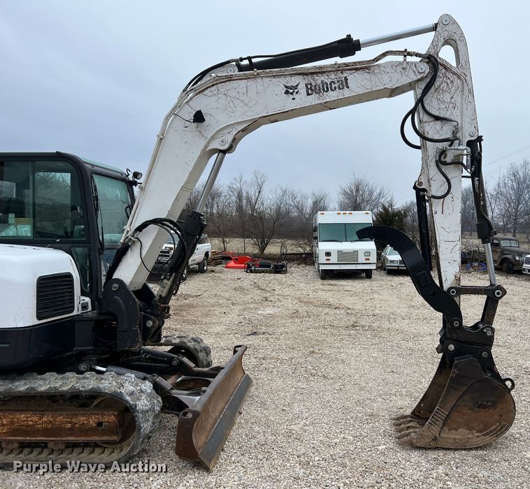 image for item MM9033 2011 Bobcat E80  mini excavator