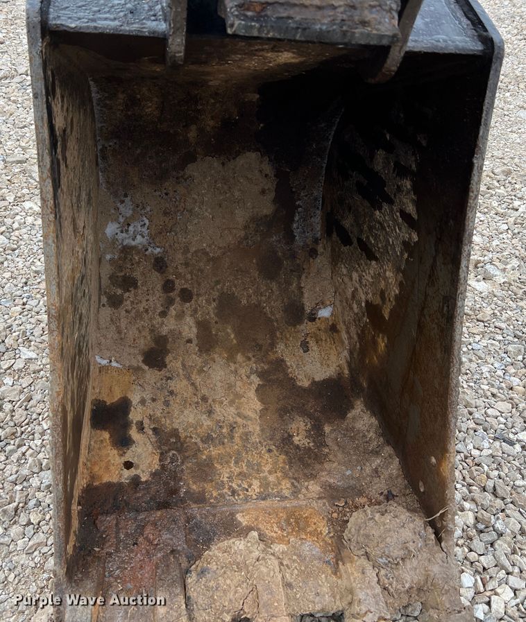 image for item MM9033 2011 Bobcat E80  mini excavator