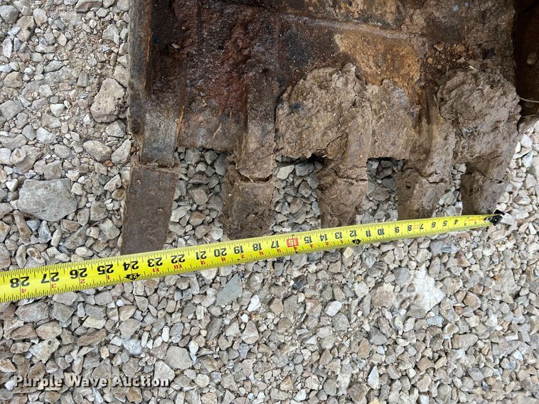 image for item MM9033 2011 Bobcat E80  mini excavator