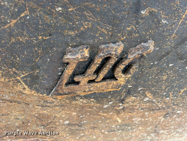 image for item MM9033 2011 Bobcat E80  mini excavator