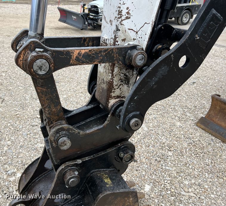 image for item MM9033 2011 Bobcat E80  mini excavator