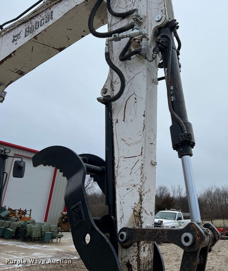 image for item MM9033 2011 Bobcat E80  mini excavator