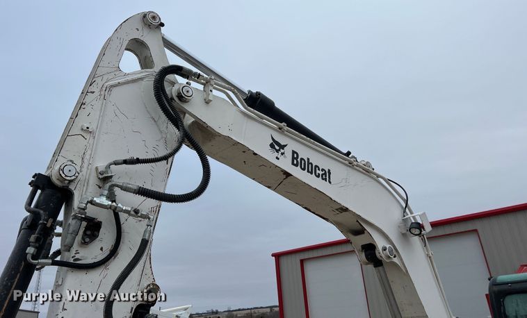 image for item MM9033 2011 Bobcat E80  mini excavator