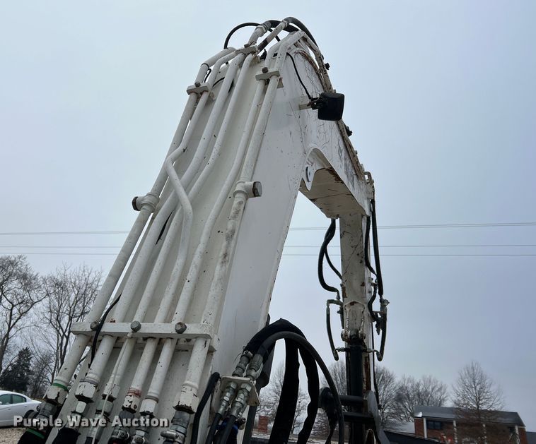 image for item MM9033 2011 Bobcat E80  mini excavator