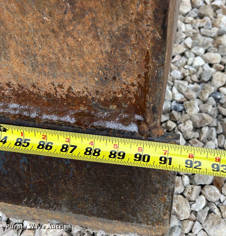 image for item MM9033 2011 Bobcat E80  mini excavator